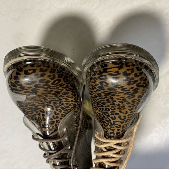 New Lucky Brand Rain Boots Lace Up Cheetah Leopard Animal Print Women’s 6 Rare - Picture 2 of 10